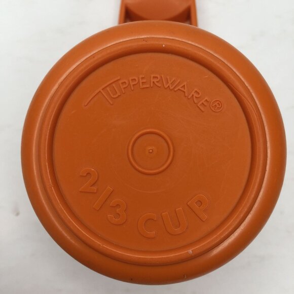 Vintage Tupperware Replacement 2/3 Measuring Cup Orange Kitchen Tool Kitchenware - Picture 6 of 7